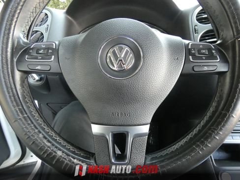 Used 2017 Volkswagen Tiguan S FWD image 54