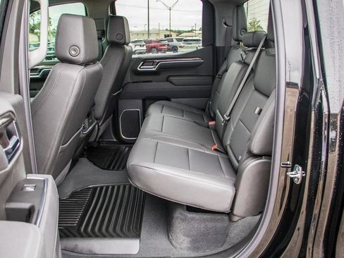 Used 2025 Chevrolet Silverado 1500 LTZ AWD/4WD image 44