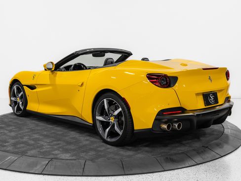 Used 2023 Ferrari Portofino M RWD image 5