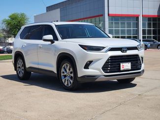 Used 2024 Toyota Grand Highlander Limited video 2