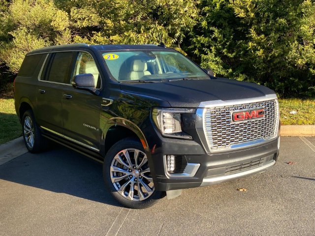 Used 2021 GMC Yukon XL Denali w/ Denali Ultimate Package AWD/4WD image 1