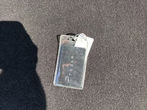 Used 2022 Tesla Model Y Performance image 22