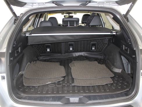 Used 2022 Subaru Outback Limited image 13