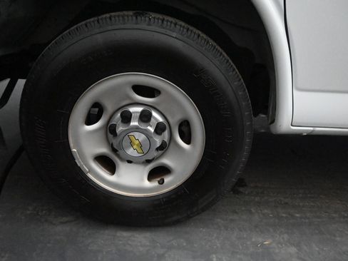 Used 2024 Chevrolet Express 3500 LT w/ LT Preferred Equipment Group image 11