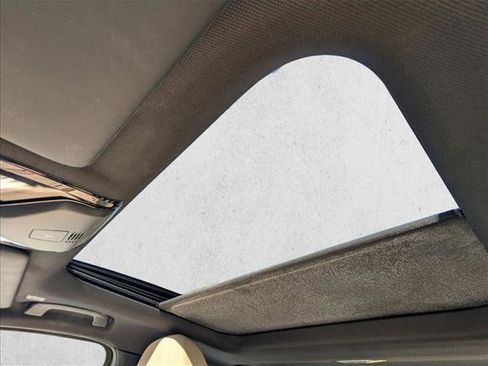 Used 2020 BMW 330i Sedan w/ Convenience Package image 9