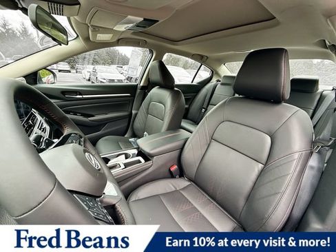 New 2025 Nissan Altima 2.5 SR w/ SR Premium Package FWD image 15