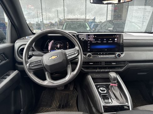 Used 2023 Chevrolet Colorado W/T AWD/4WD image 8