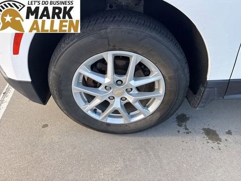 Used 2023 Chevrolet Equinox LT w/ LPO, Floor Liner Package image 7