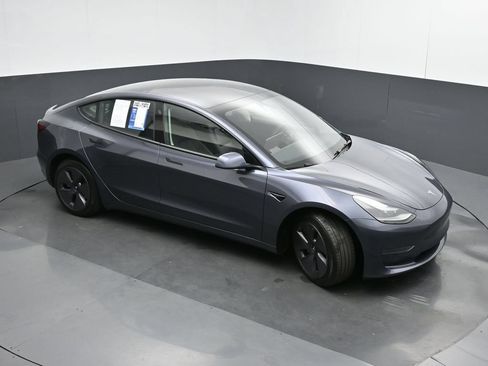 Used 2023 Tesla Model 3 Standard Range RWD image 38