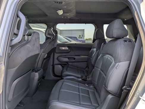 Used 2027 Kia Telluride X-Line SX Prestige AWD/4WD image 13