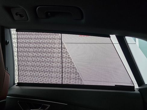 New 2026 Audi SQ8 Premium Plus AWD/4WD image 19