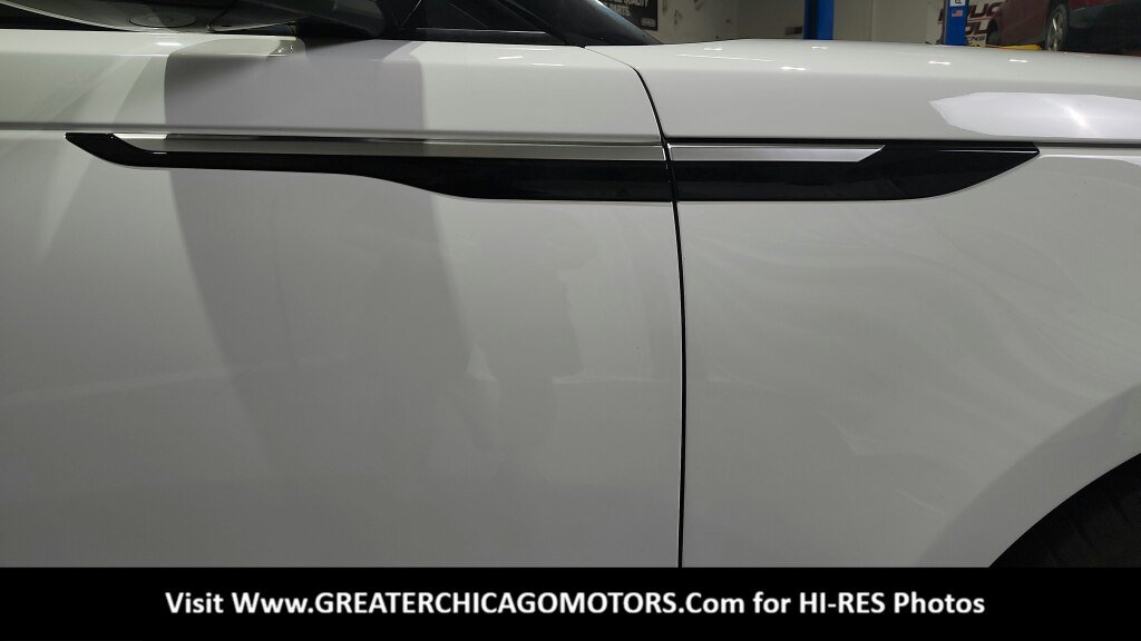 Used 2019 Land Rover Range Rover Velar S AWD/4WD image 39