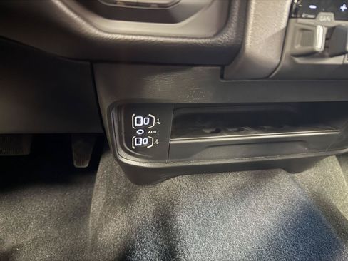 New 2026 RAM 2500 Big Horn AWD/4WD image 19