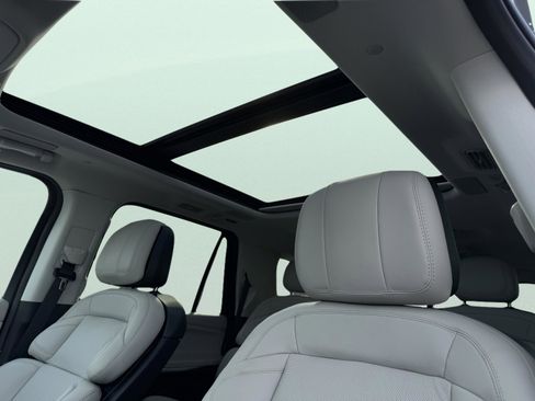 New 2026 Lincoln Navigator Reserve w/ Jet Appearance Package AWD/4WD image 29