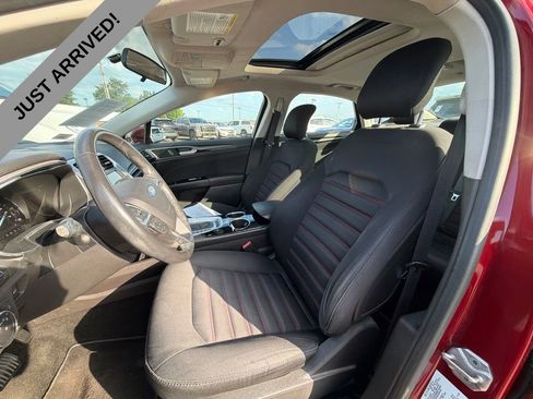 Used 2013 Ford Fusion SE FWD image 12