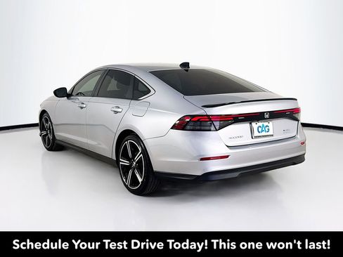 Used 2025 Honda Accord Sport image 6