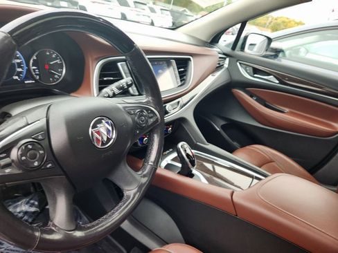 Used 2021 Buick Enclave Avenir w/ Avenir Technology Package image 14