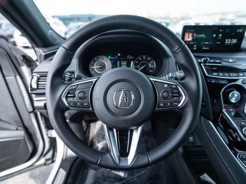 Certified 2025 Acura RDX SH-AWD image 19