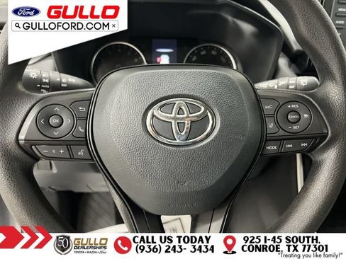 Used 2021 Toyota RAV4 XLE FWD image 22