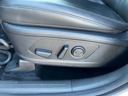 Used 2024 Kia Sorento S image 22