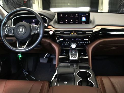Used 2024 Acura MDX w/ Technology Package FWD image 17