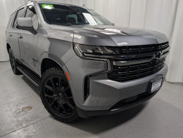 Used 2022 Chevrolet Tahoe RST w/ Luxury Package AWD/4WD image 2