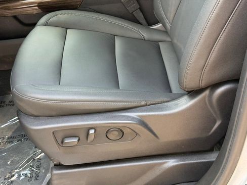 Used 2024 GMC Sierra 1500 Elevation w/ Elevation Premium Package AWD/4WD image 23