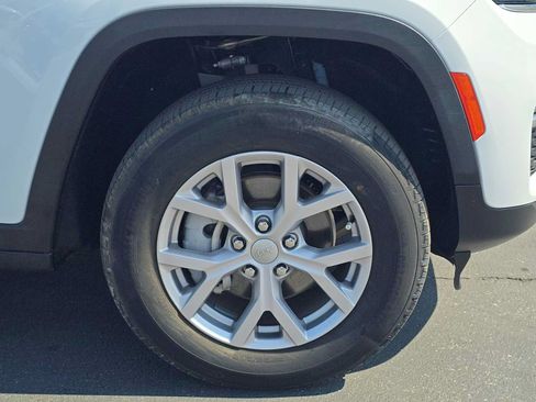 Used 2022 Jeep Grand Cherokee Limited RWD image 9