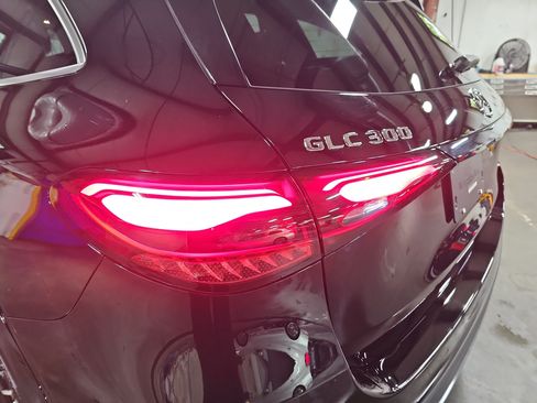 Used 2026 Mercedes-Benz GLC 300 image 36