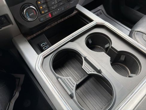 Used 2019 Ford F350 Lariat w/ Lariat Ultimate Package image 19