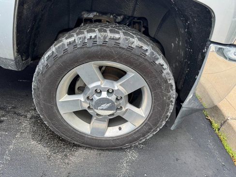 Used 2019 Chevrolet Silverado 2500 LT w/ All Star Edition image 5