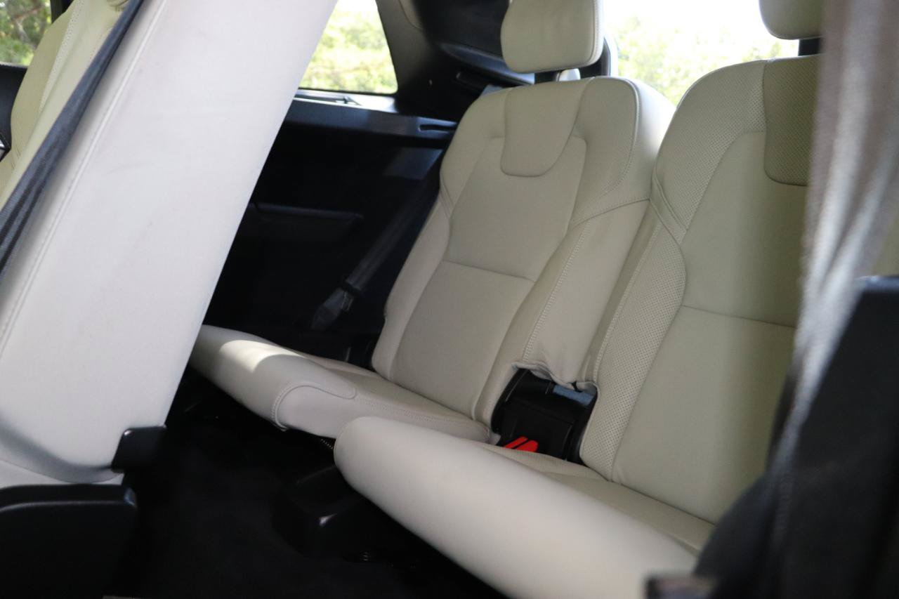 Used 2021 Volvo XC90 T6 R-Design w/ Advanced Package AWD/4WD image 31