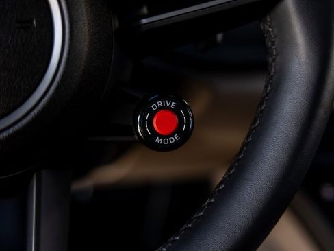 Used 2025 Porsche 911 Carrera image 43