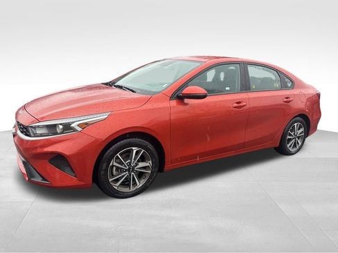 Certified 2023 Kia Forte LXS w/ LXS Technology Package image 2