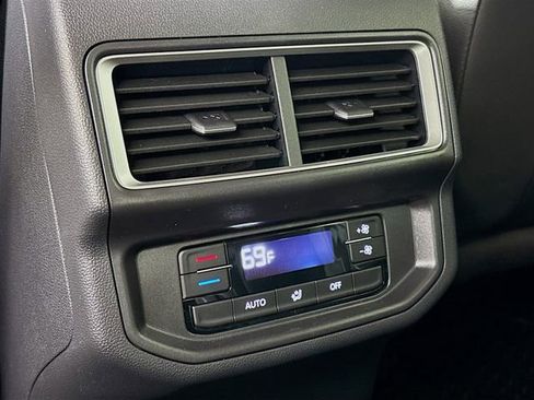 New 2026 Volkswagen Atlas SE image 24