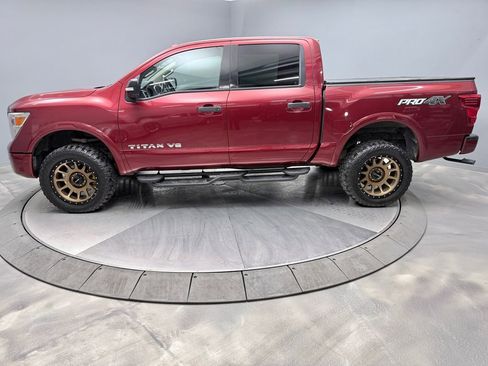 Used 2019 Nissan Titan PRO-4X image 8