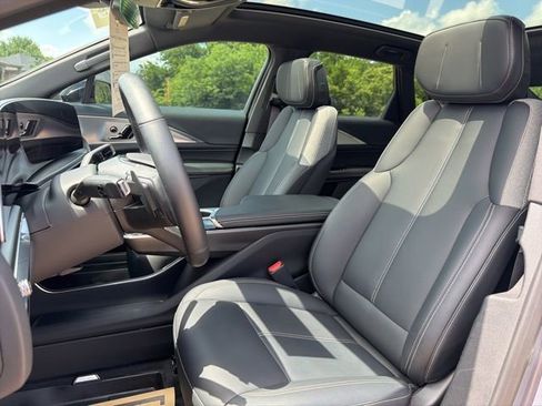 Certified 2024 Cadillac Lyriq Tech RWD image 10