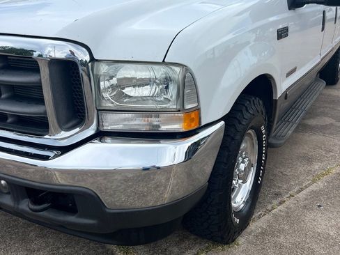 Used 2003 Ford F350 2WD Crew Cab Super Duty image 3