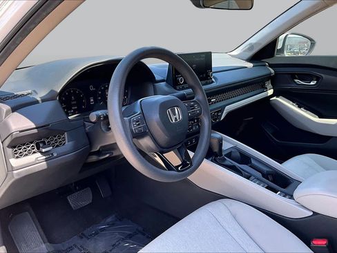 Used 2024 Honda Accord EX image 18