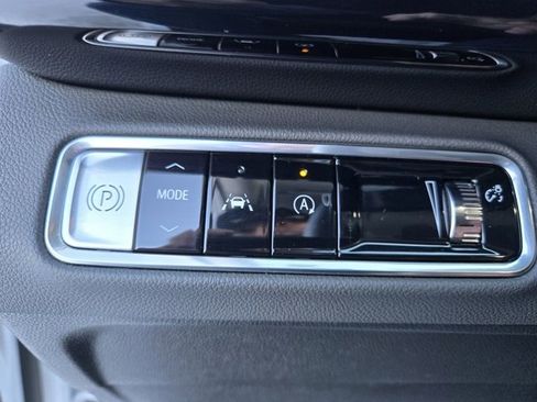 Used 2025 Buick Envision Preferred image 19