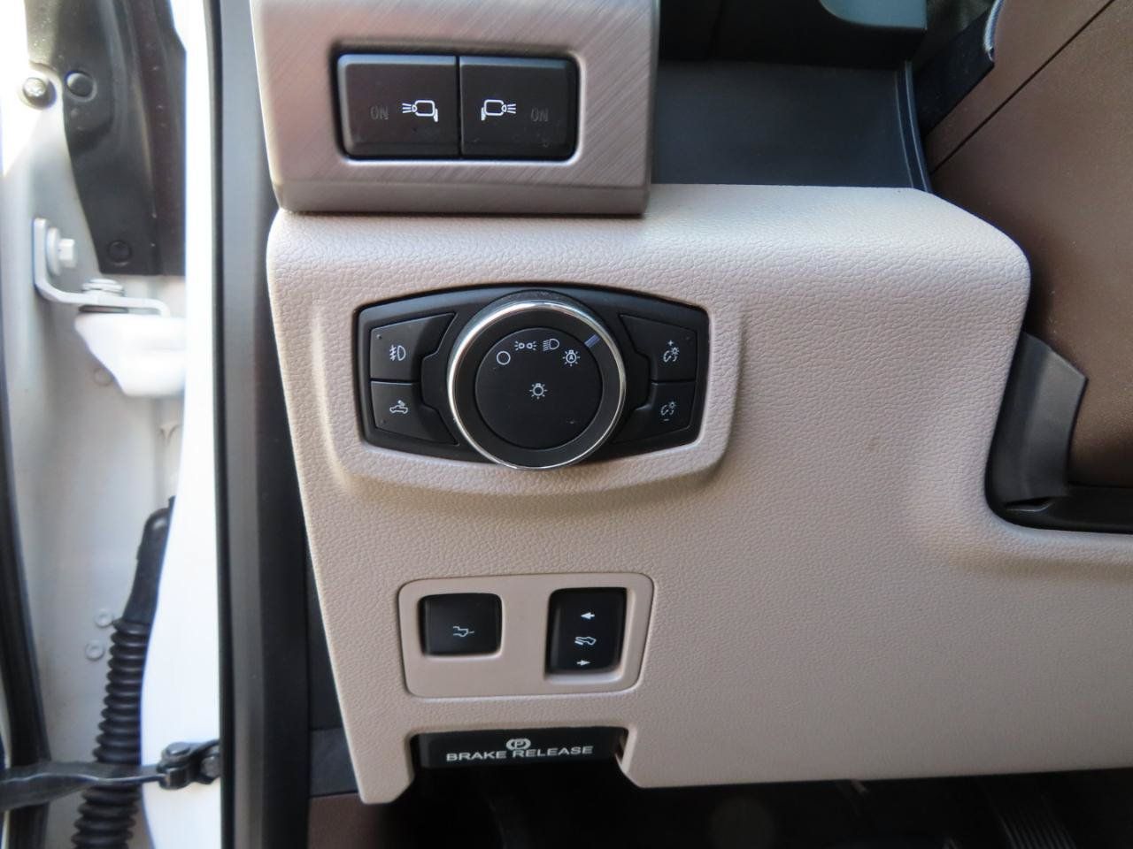 Used 2018 Ford F350 Limited AWD/4WD image 31