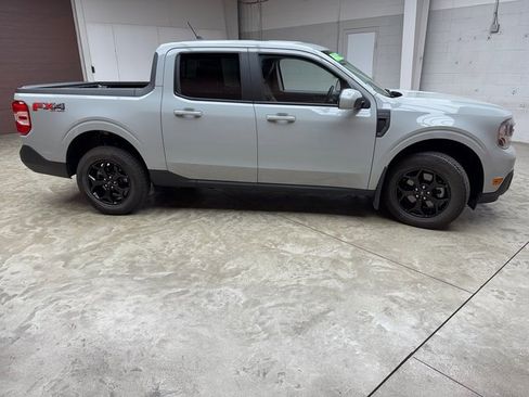 Used 2023 Ford Maverick Lariat w/ Lariat Luxury Package image 6