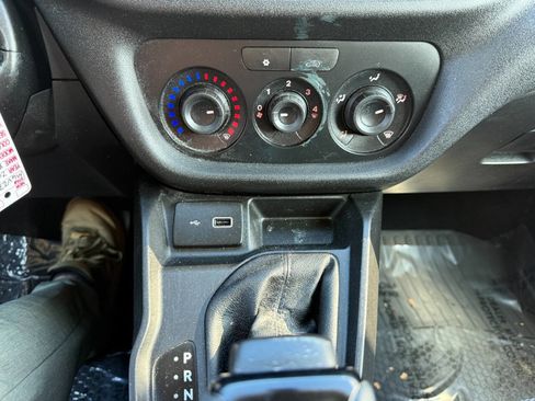 Used 2021 RAM ProMaster City Tradesman image 35