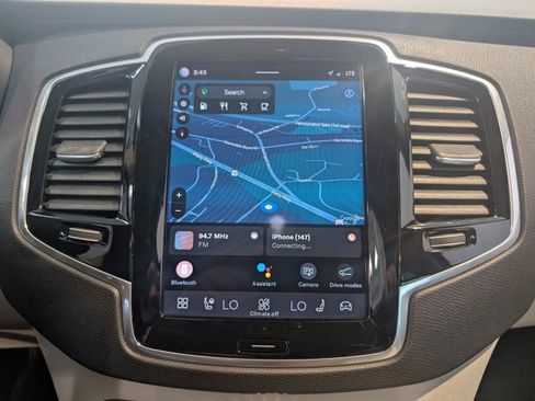 Used 2023 Volvo XC90 B6 Plus w/ Protection Package Premier image 16