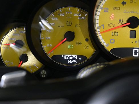 Certified 2017 Porsche 911 Turbo S image 10