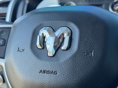 Used 2019 RAM 1500 Big Horn image 40