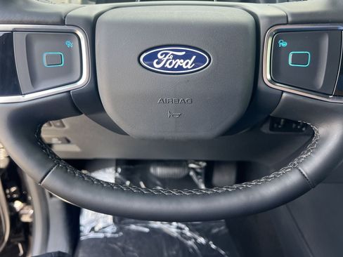New 2027 Ford Expedition Platinum w/ Stealth Performance Package AWD/4WD image 9