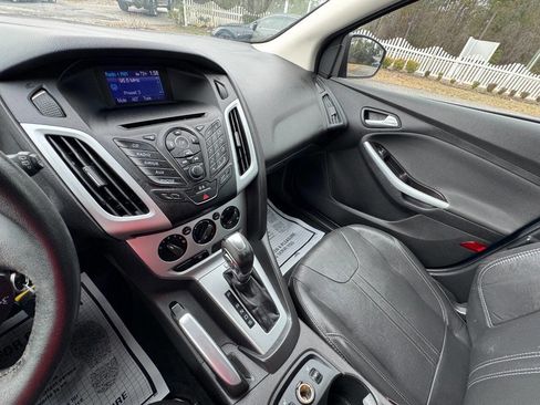 Used 2013 Ford Focus SE image 18