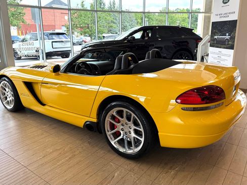 Used 2005 Dodge Viper SRT-10 RWD image 6