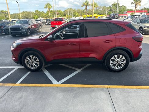 Certified 2025 Ford Escape Active FWD image 7